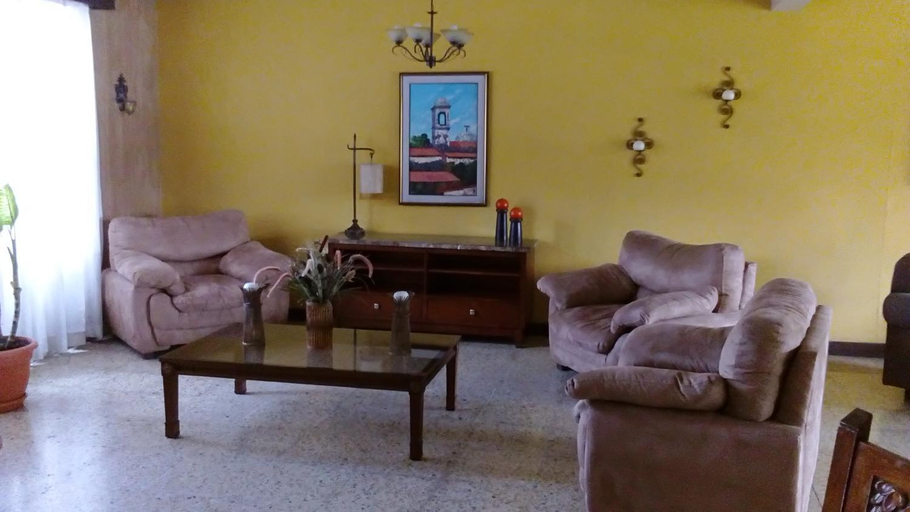 Others 3, Casa San Benito, San Salvador