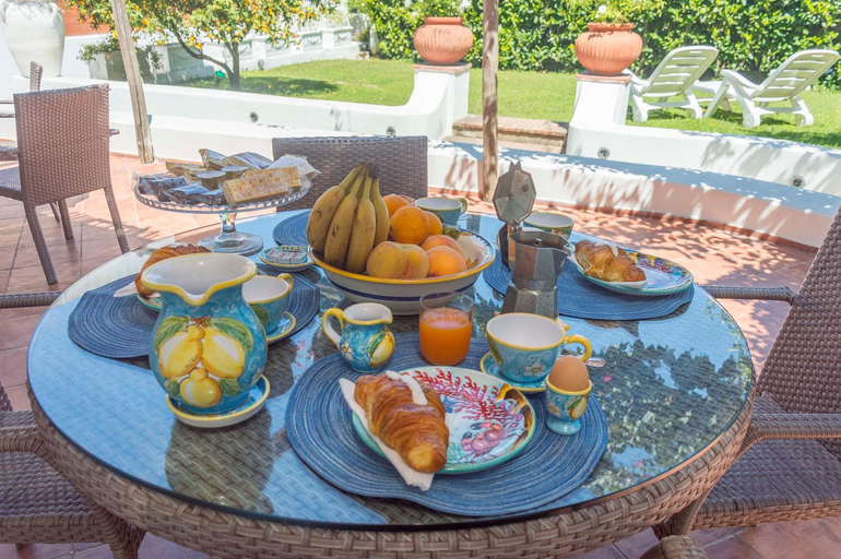 Food & Drinks 4, Il Veliero B&B Family Run, Napoli