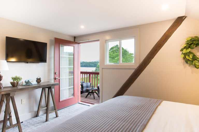 Bedroom 2, Mountain Meadows Lodge, Rutland