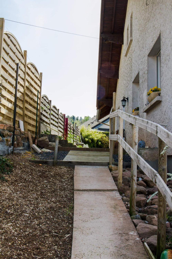 Exterior 12