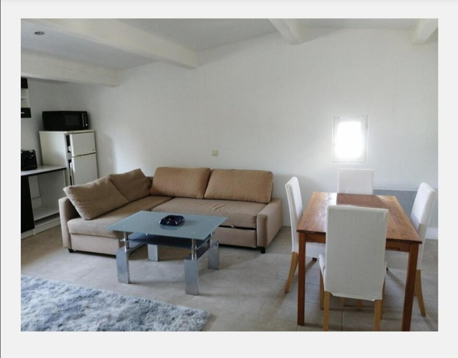 Others 2, appart hotel avec jardin, Var