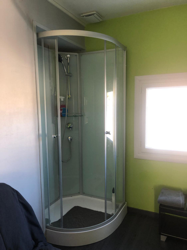 Bedroom 3, Chambres climatisees en Sologne pour 1 a 4 Hotes, Loir-et-Cher