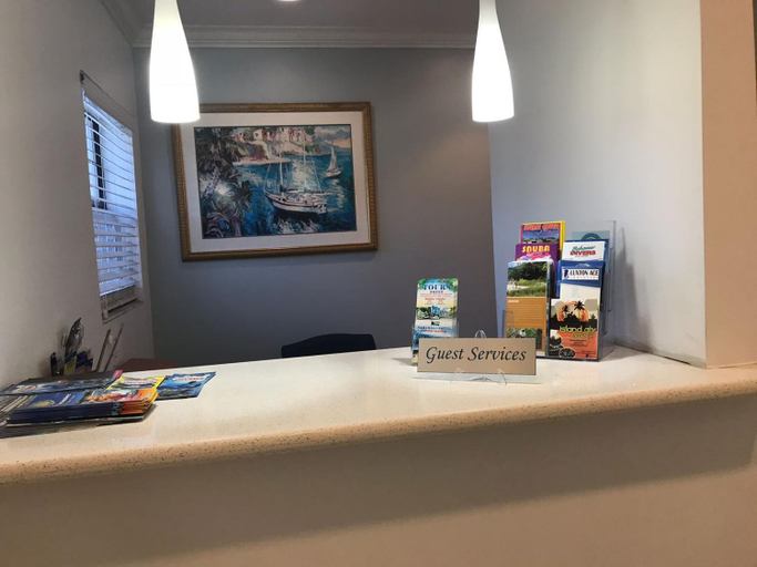 Public Area 2, Colony Club Inn & Suites