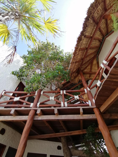 Others 5, Casa Mech, Lázaro Cárdenas