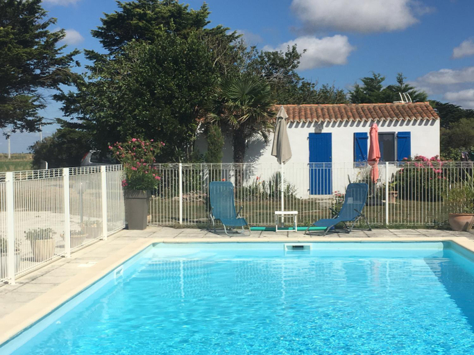 Others 2, Studio avec piscine, Vendée