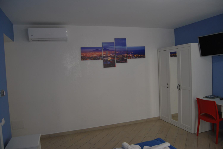 Others 2, Historic Center Suite, Napoli