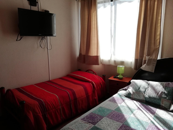 Others 3, Hostal Dinamarca, Valparaíso