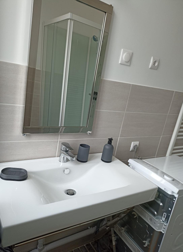 Bathroom 3, La Marina 2, Pas-de-Calais