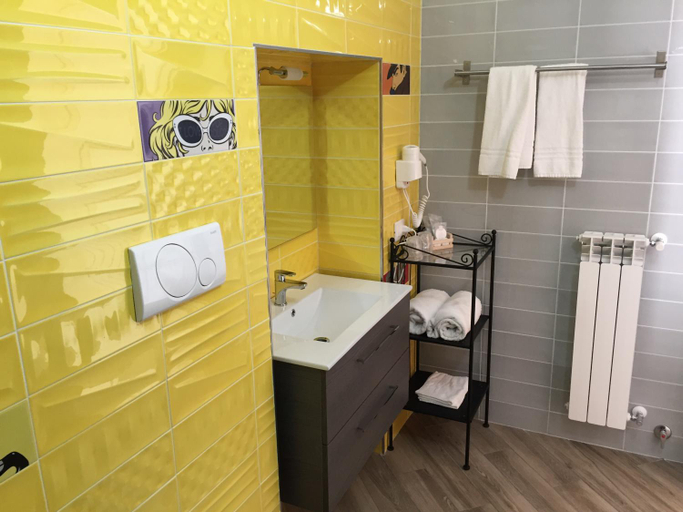 Bathroom 2, Residenza Murat, Caserta