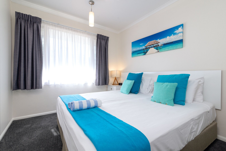 Bedroom 3, Seascape Holidays – 3 Reef Terraces on St Crispins, Douglas