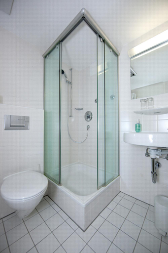 Bathroom, Tagungszentrum Hohenheim, Akademie der Dioezese R-S, Stuttgart