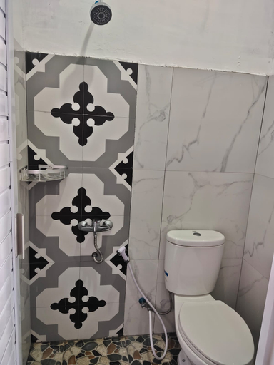 Bathroom 5, Srikandi Inn Boyolali, Boyolali