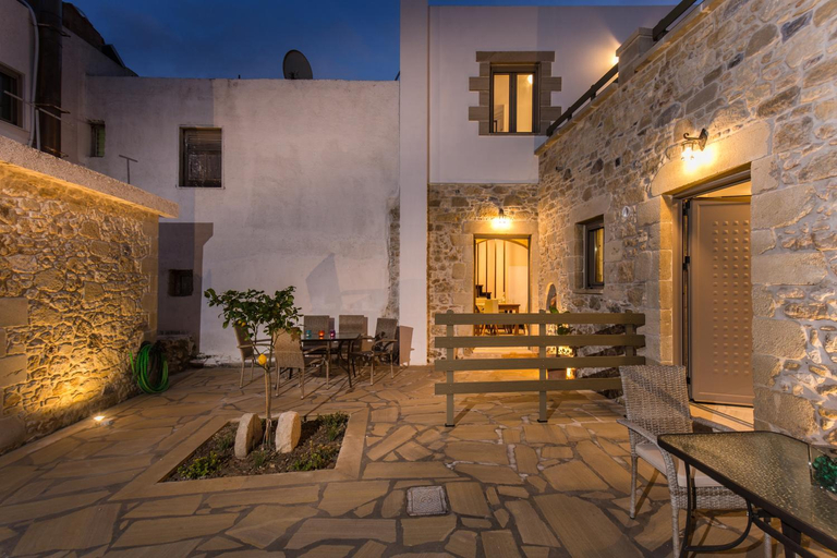 Facilities 1, Agarathos Deluxe Homes In the Heart of Kaliviani Near Balos, Crete
