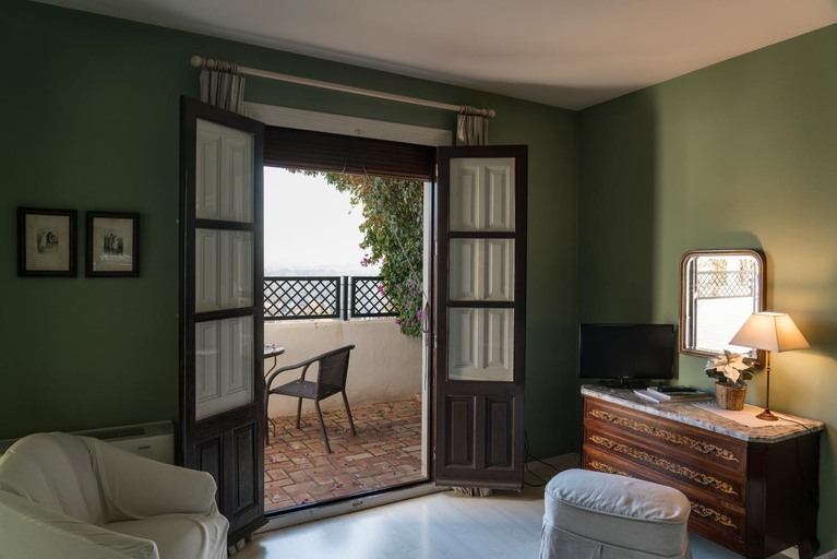 Bedroom, Carmen de la Alcubilla del Caracol, Granada