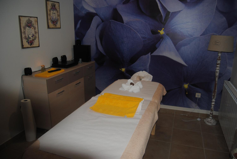 Bedroom, Milmari - Breakfast and pool, Raška