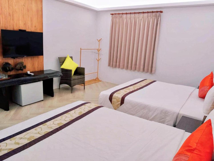 Bedroom 2, Kenting Light Mountain Man BnB, Pingtung