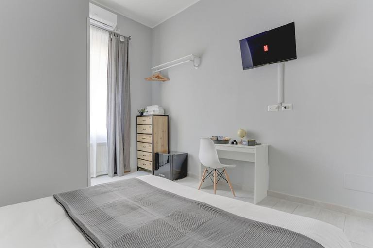 Bedroom 4, Voyager House, Rome