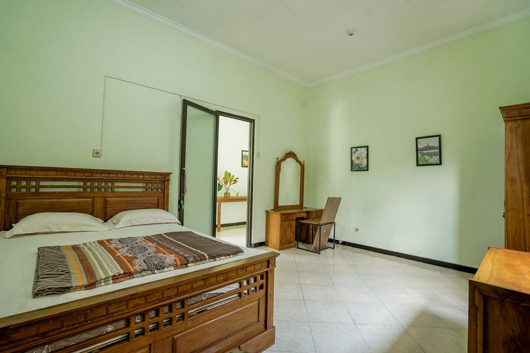 Bedroom 9