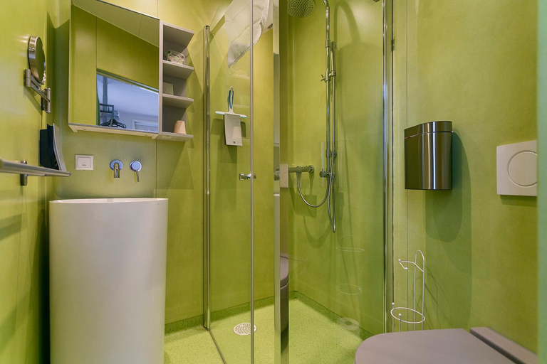 Bathroom 2, Bed & Breakfast Marrum, Ferwerderadiel