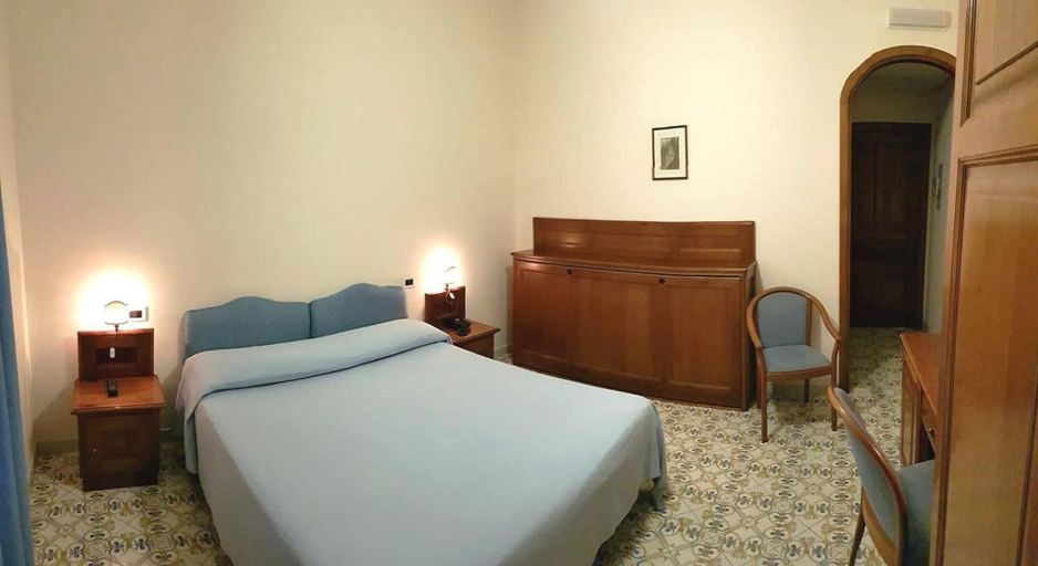 Bedroom 4, Hotel Mega Mare, Napoli