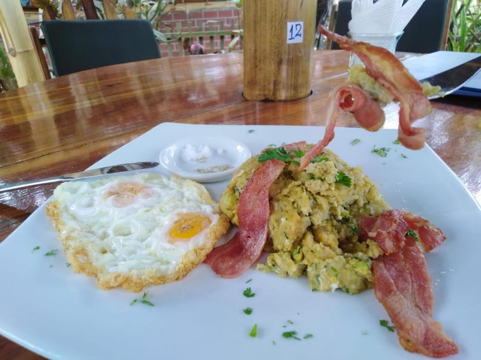 Food & Drinks 3, Hotel Bambu, Sucre