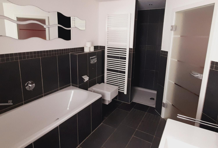 Others 3, Moselblick Hotel Aroma Bikershouse, Mayen-Koblenz