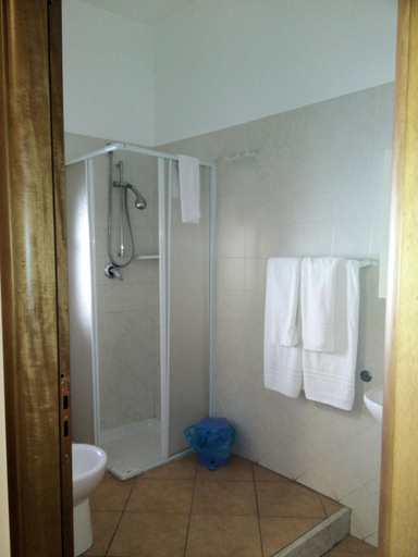Bathroom 4, Locanda Scirocco, Trapani