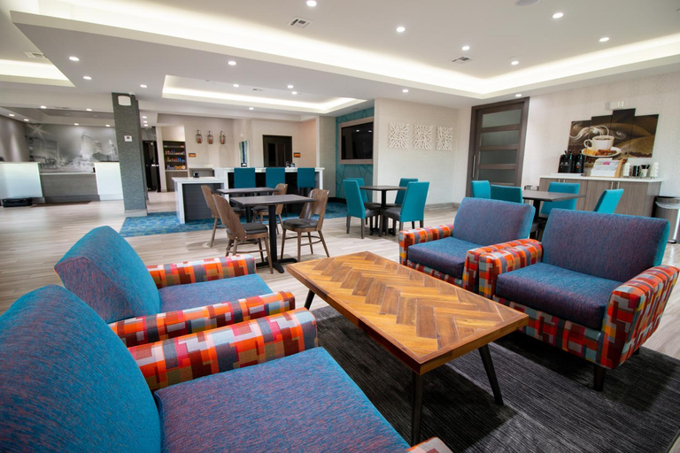 Public Area 3, HOTEL PRYOR, Mayes