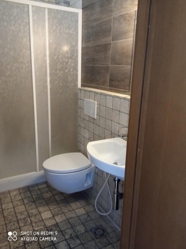 Bathroom 4, Hotel Paradise, Rome