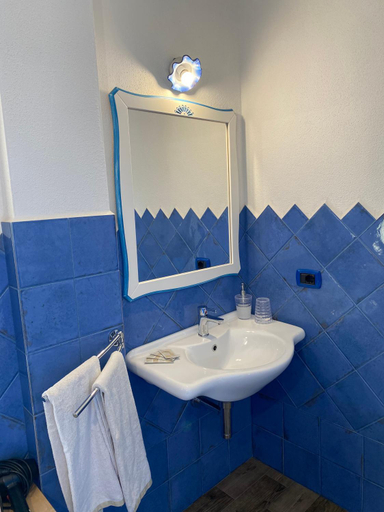 Bathroom 3, B&B da Miranna, Nuoro