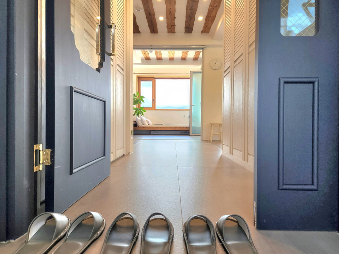 Others 5, Palm Tree Villa, Seogwipo