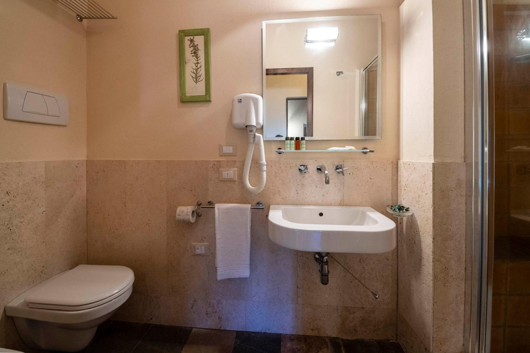 Bathroom 4, Il Defizio, Florence