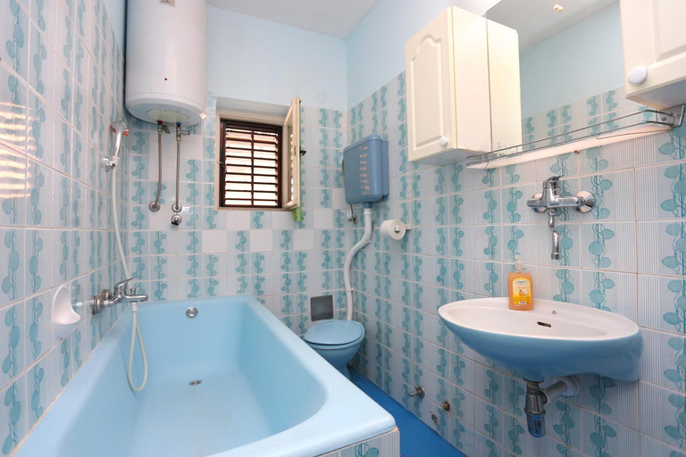 Bathroom, Rooms with a parking space Split - 17766, Split