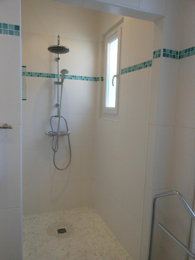Bathroom 4, Hotel Villa Les Cygnes, Alpes-Maritimes