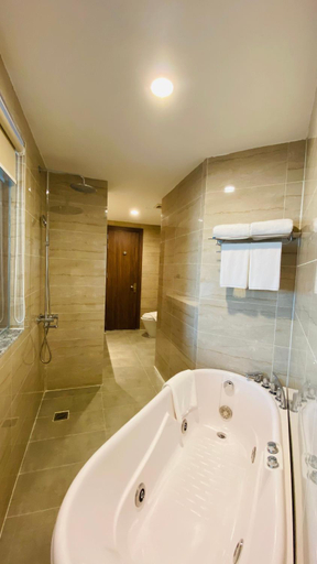 Bathroom 4, Muong Thanh Holiday Suoi Mo, Hạ Long