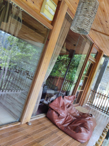 Others 5, Ella Wood Cabin, Ella