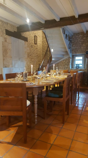 Food & Drinks 2, Les Cedres, Dordogne