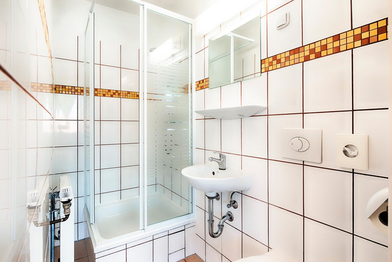 Bathroom 3, Hotel B1, Berlin