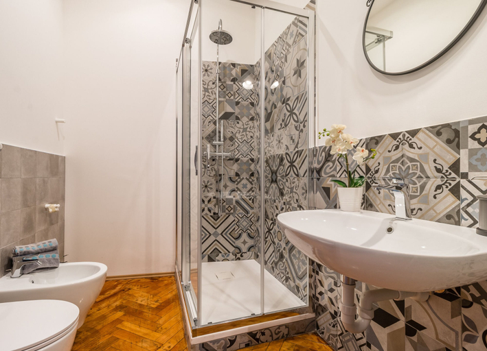 Bathroom 5, Ghiberti Apartments - 1 Bedroom - Wi-Fi, Trieste