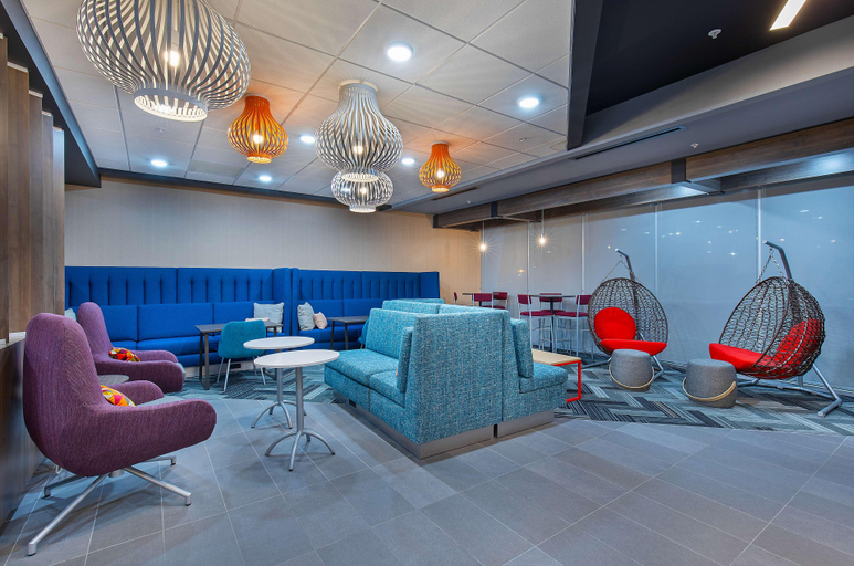 Public Area 2, Tru by Hilton University Medical Center, Fayette