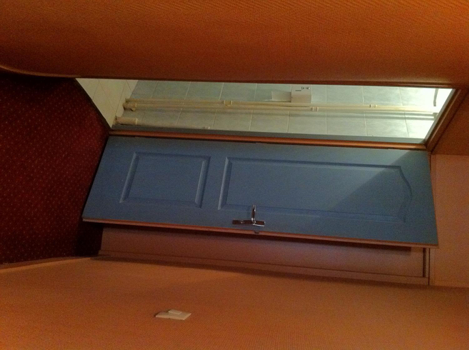 Others 5, Hotel Des Arts, Paris