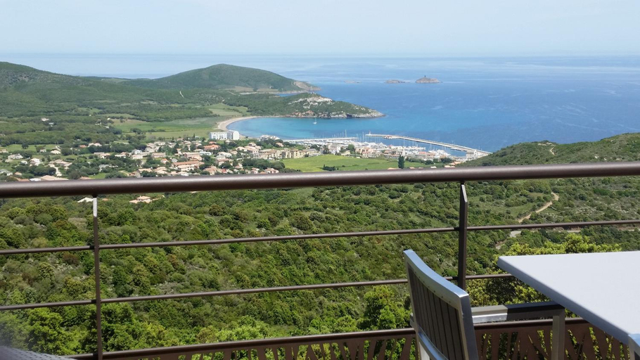 Food & Drinks, Le Tomino, Haute-Corse