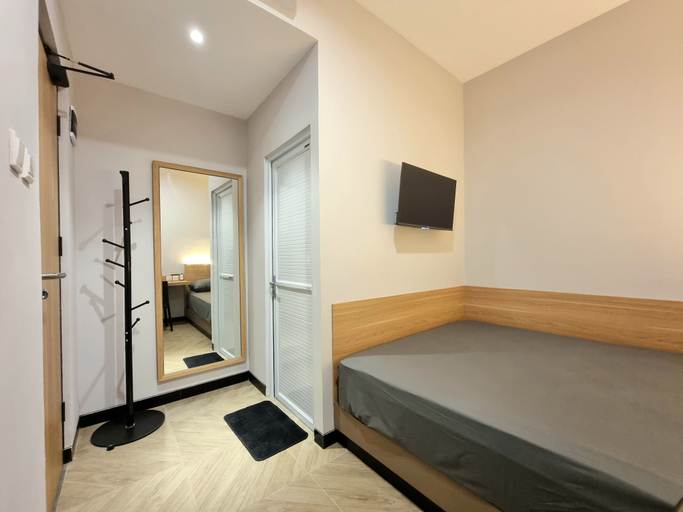 Bedroom 5, Check Inn Permata Hijau, Semarang