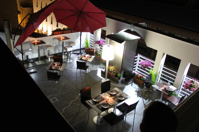 Food & Drinks 5, Hotel Universal, Granada