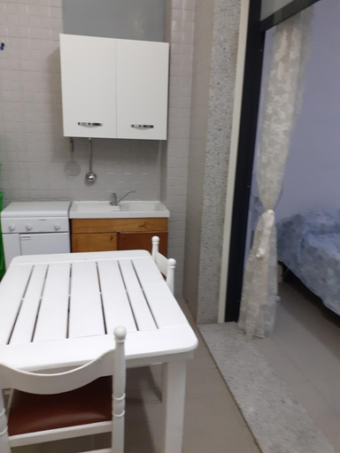 Others 4, casa mare, Foggia