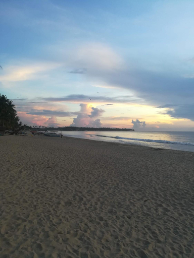 Others 4, Akki's Hostel, Trincomalee Town and Gravets