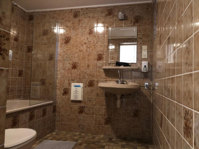 Bathroom 3, Mimosa Hotel, Valkenburg aan de Geul