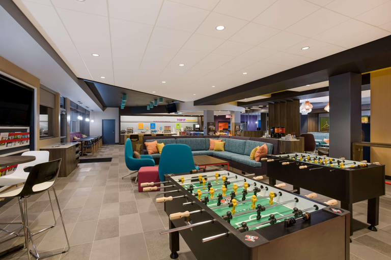 Public Area 2, Tru By Hilton Traverse City, Grand Traverse