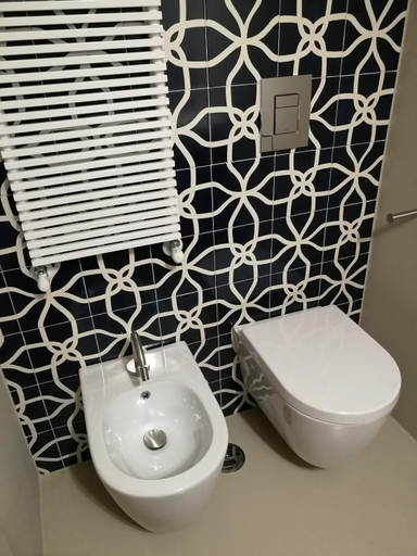 Bathroom 2, B&B VISTAZZURRA - Casa Saldarelli, Bari