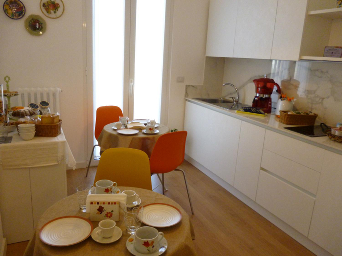 Others 5, Il Cantico B&B, Bari